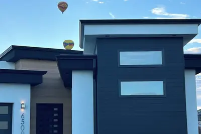 Image de Balloon Fiesta house in Albuquerque with roof deck, and beautiful views!