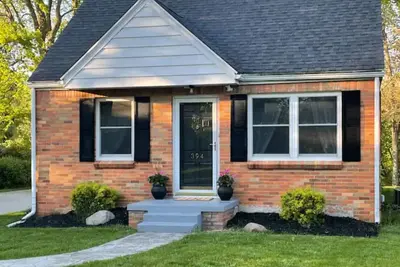 Image de 3-bedroom house 3 min drive from downtown Ionia on Creek with Ac, WiFi