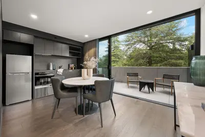 Image de Immaculate Braddon Studio with Accessible Bathroom
