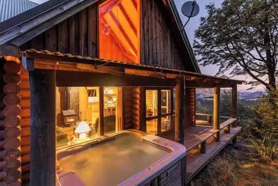 Image de Hot Tub | Snow | Epic Views, Hot Tub | Snow | Epic Views