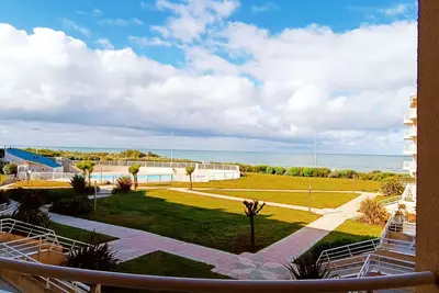 Image de Balcon sur l’océan & piscine