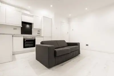 Image de 2 Bed Apartment In Wembley, Ealing, London
