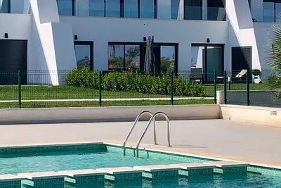 Image de Modern Apartment with Fabulous Golf Course Views
