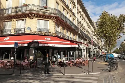 Image de Parisian Elegance: 6-Room With Air Con - In Haussmannian Building At Rue RÉAUMUR