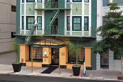 Image de 1br Deluxe Condo Theater Lovers- Performing Arts Venues!