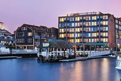Image de 1br+ Family Vacation -Harbor & City Fun!
