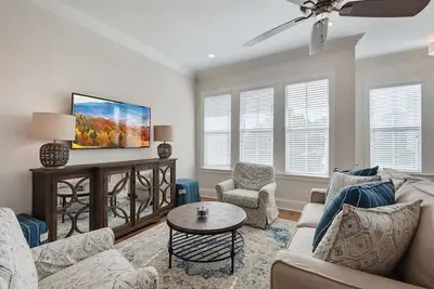 Image de A Midtown Treasure 5 minutes to Fsu, Midtown, Downtown Famu and the Capital