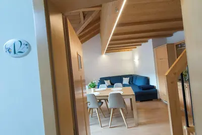 Image de Attic apartment 80sqm 6 people with sheets kitchen oven dishwasher