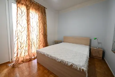 Image de Spacious family sized fully equiped condo 5 minutes from centre port and beach\n