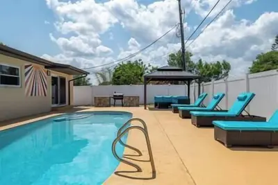 Image de Outdoor Oasis:15min to Beach & Port Canav with Huge Pool