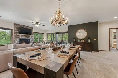 Image de Summit House Luxury Condo
