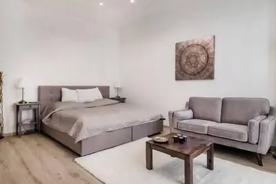 Image de Viktoria design studio apartment with A/C