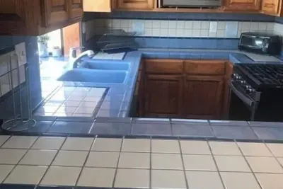 Image de 208 Marine Ave Home