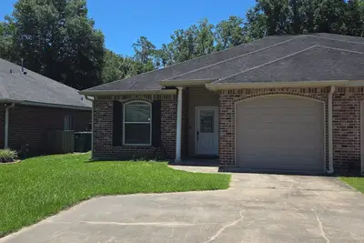 Image de Superb 2-bedroom townhome in Ponchatoula with WiFi, Ac