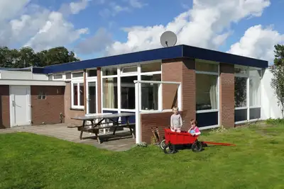 Image de Park Vredelust: Renovated bungalow for 6 persons, incl. bicycles