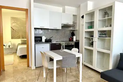 Image de Pambnb - Cozy refurbished city center apartment