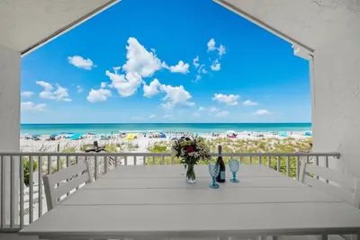 Image de ~ Beachfront ~ Yes, That'S Your View! ~ End Of Summer Specials ~