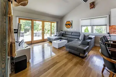 Image de Modern Beach House Retreat in Prime Somers Point Location!