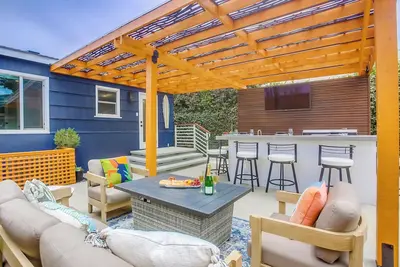 Image de Windansea Beach House - beautifully updated 2 bedroom cottage by the beach