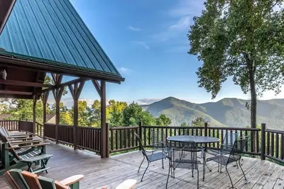 Image de Mountain PeakViews - Breathtaking Mountain Views!