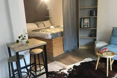 Image de Cosy apartment 4 minute drive from the slopes and Saint Martin De Bellville