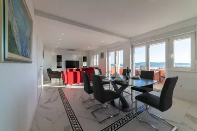 Image de Appartement de deux chambres avec la terrasse et la vue sur le mer Kastel Kambelovac, Kastela (A-23397-a)