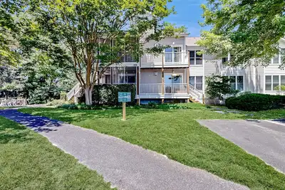 Image de Sea Colony Tennis condo w/ basketball court, gym, pool & tennis courts