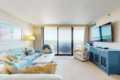Image de Sea Colony Ocean 1st floor condo w/ elevator, tennis court, and basketball court