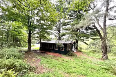 Image de Charming Little Cottage with Mountain Views and Cozy Fireplace