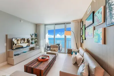 Image de Lyfe Resort, Stunning 2 Bdr Modern, On the Ocean