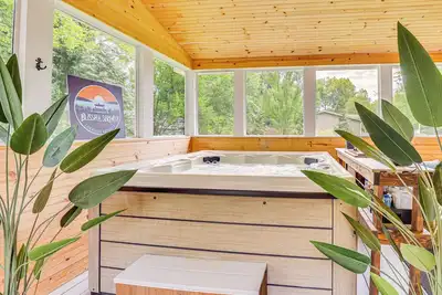 Image de Family Home w/ Hot Tub: 1/2 Mi to Lake Milton