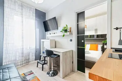 University Urban Apartment x2