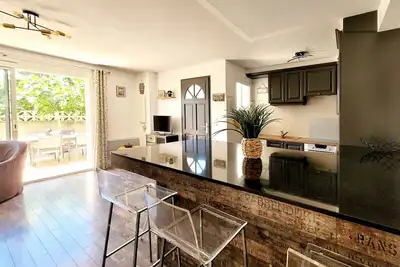 Image de Canet en Roussillon - Maison T3 moderne pour 6 personnes - Terrasse spacieuse - Parking inclus