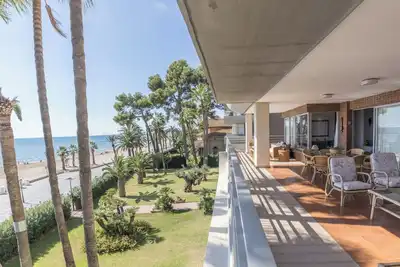 Image de Elegant and classic apartment in the most exclusive residential area of Benicassim.