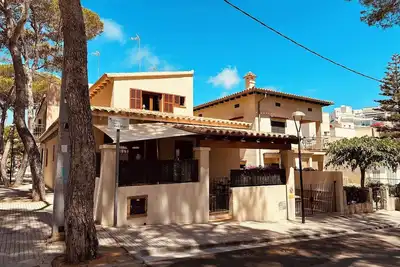 Image de MallorCasita, Ferienhaus für Familien in Strandnähe in S'Illot