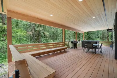 Image de Sandy River Group Getaway 3