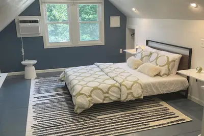 Image de 1-bedroom apartment just 15 minutes drive to Cleveland Clinic and Airport