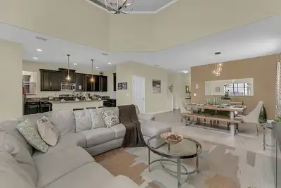 Image de Last Minute Disney! Private Pool, Hot Tub & Themed Bedrooms. Book Now! #65723