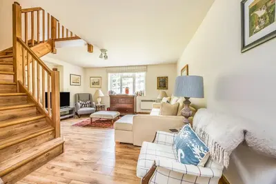 Image de Charming Annexe Lodge with Parking | Pass The Keys