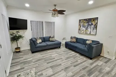 Image de Beautiful and Modern Apartment
