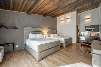 Image de Cove Creek Lodge 216: Lakeside Double Queen Room