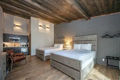 Image de Cove Creek Lodge 218: Lakeside Double Queen Room