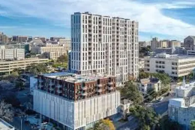 Image de Austin 3 Bedroom Presidential Suite!