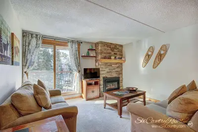 Image de Well Appointed, Centrally Located Condo in Breck. Wi-Fi, Parking Te313