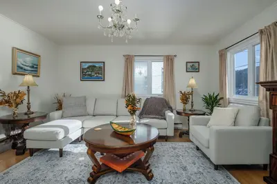 Image de Traditional Outer Battery Home w/ Amazing Views!
