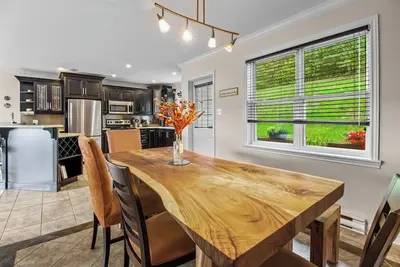 Image de Like Home Getaway near Walking Trails and Downtown