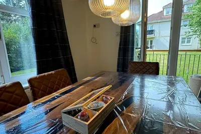 Appartement-Moderne-Salle de bain privée séparée-Vue sur Jardin