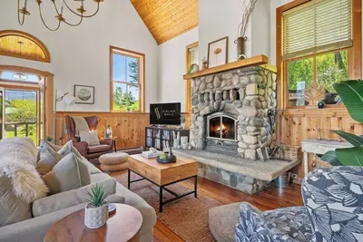 Image de Smith's Church House | 1903 | Fireplace | Iconic