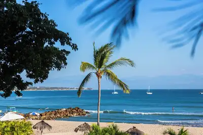 Image de Spectacular Hacienda de Mita beach front condo!