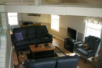 Image de views of a life time, 3-2, a/c, wifi, firepit, jacuzzi, 360 porch, parking lot.